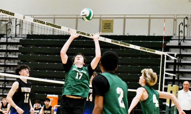 Catawba Ridge advances in boys’ volleyball playoffs (Oct. 23 Roundup)
