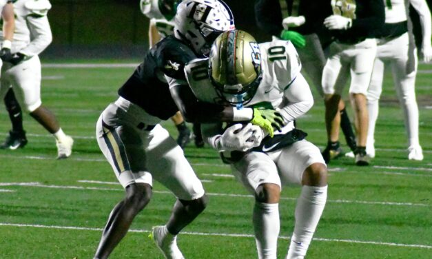 Jackets run by Catawba Ridge in second round of playoffs
