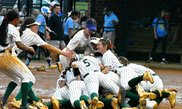 Three-peat! Catawba Ridge softball sloshes way to third consecutive state title