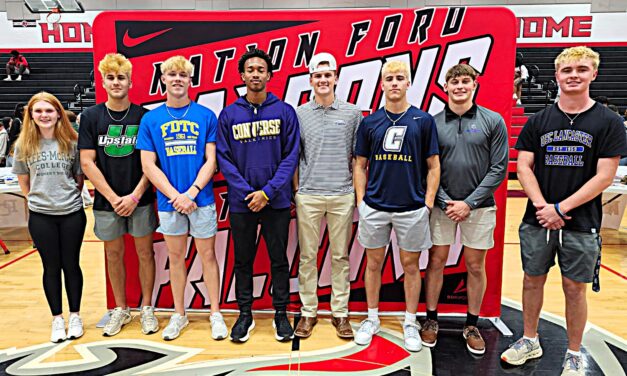 Eight Nation Ford athletes sign for college